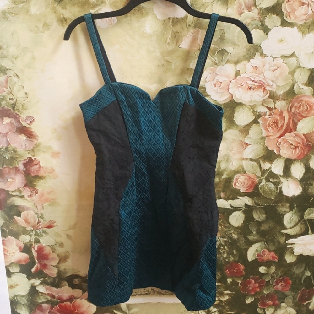 FINAL SALE All Saints Sz 4 Spitfields dress